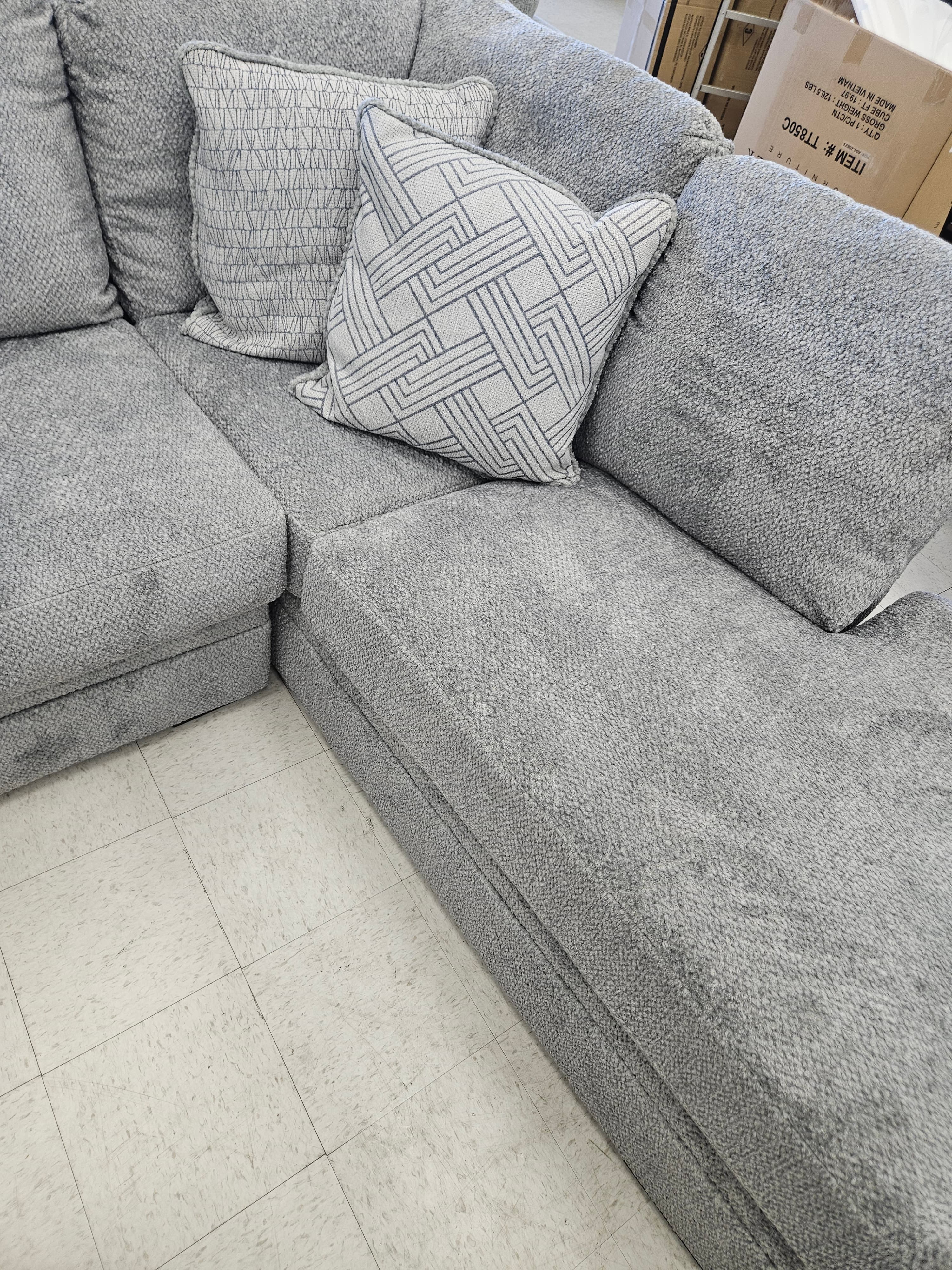 Casselbury (Cement) RAF Corner Chaise 37x 86x40
